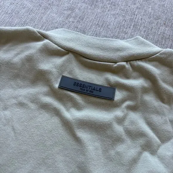 Essentials Fear of God Green Top - Picture 7 of 7